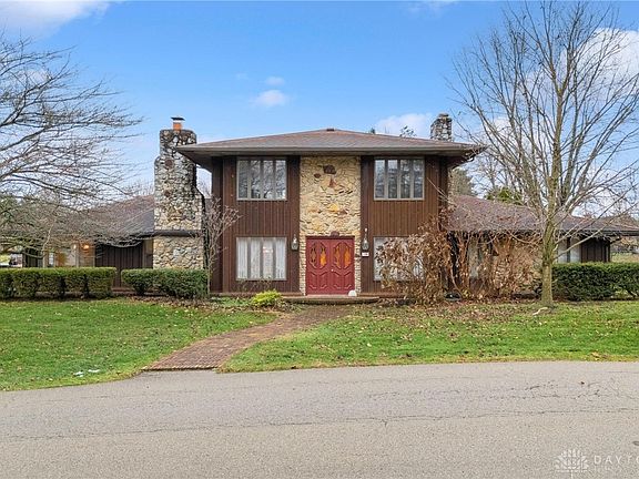 2nd image of 129 Outerview Dr