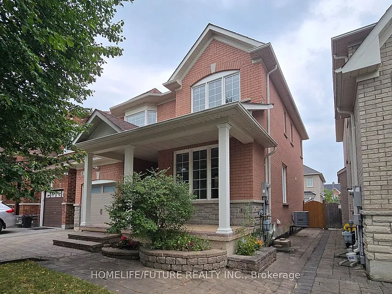 15 Ada Gdns — Photo 2