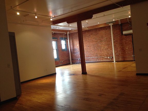 3rd image of 448 W Market St Unit 301