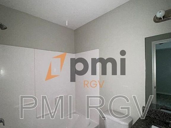 4th image of 1405 Quitaca Dr