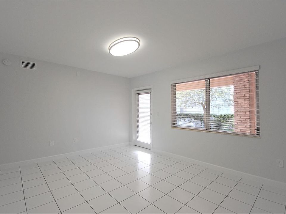 1st image of 117 S Shore Dr #2323