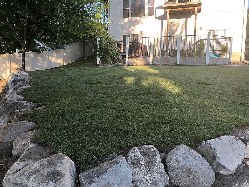 2nd image of 1169 E Wild Tree Cir