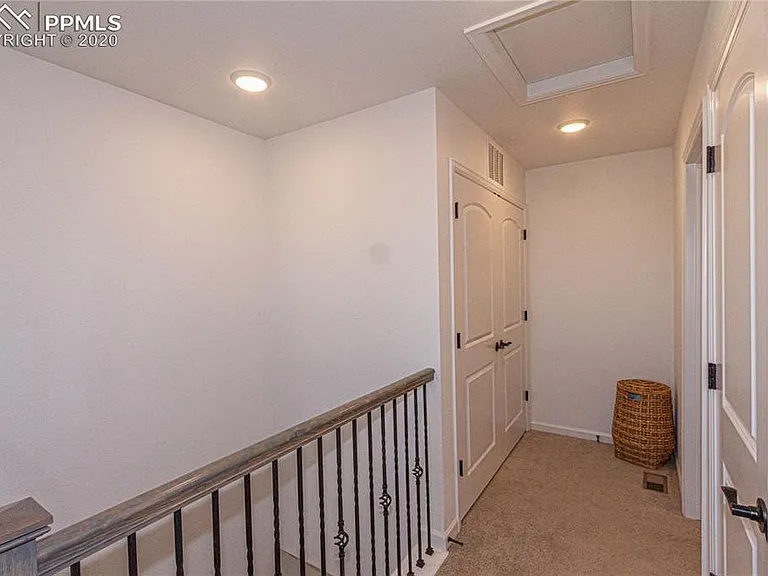 859 Marine Corps Dr — Photo 7