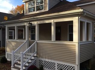 4 Maple Ave, Fairhaven, MA 02719