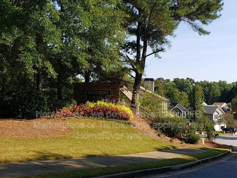 1155 Winthrope Chase Dr — Photo 18