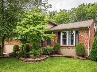 8006 Rochelle Rd, Louisville, KY 40228