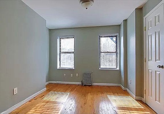 3rd image of 516 E 5th St APT 17