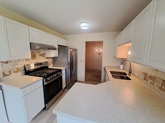 2nd image of 1232 Plum Tree Ct APT A1