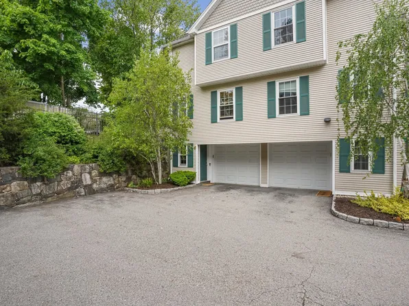 53 Seaside Avenue APT 9, Stamford, CT 06902