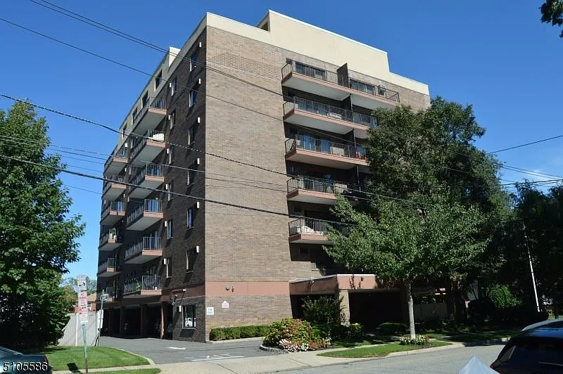 140 Euclid Ave photo 1