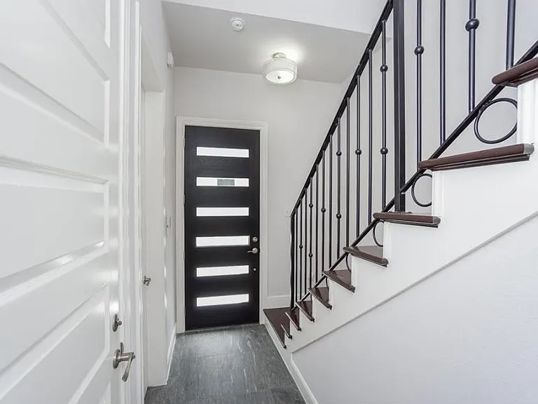 3351 Kilgore St — Photo 5