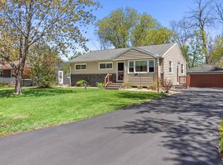 5414 S 114th St, Hales Corners, WI 53130