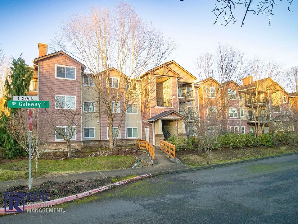 1st image of 10664 NE Holly St Unit 308
