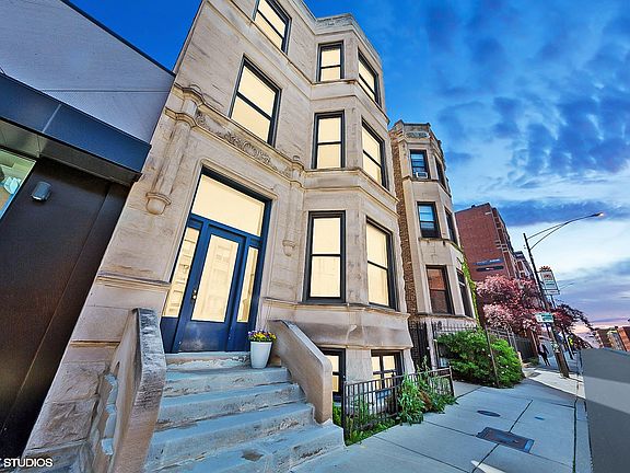 3rd image of 2921 N Halsted St #3-W