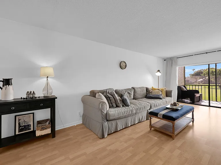 12962 Briarlake Dr #202 — Photo 11