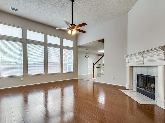 3rd image of 3548 Brewster Dr
