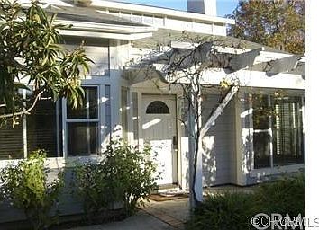 1st image of 182 S Parkwood Ave