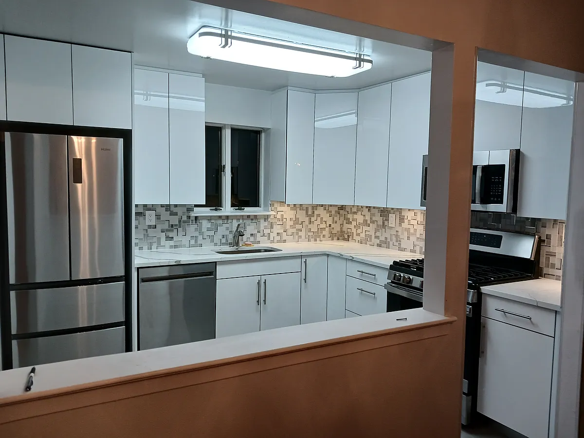 Building Photo - 2655 E 21st St #2