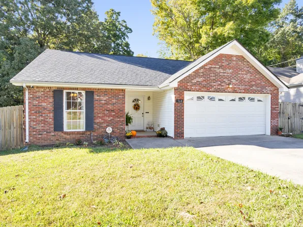 360 Andrew Dr, Clarksville, TN 37042