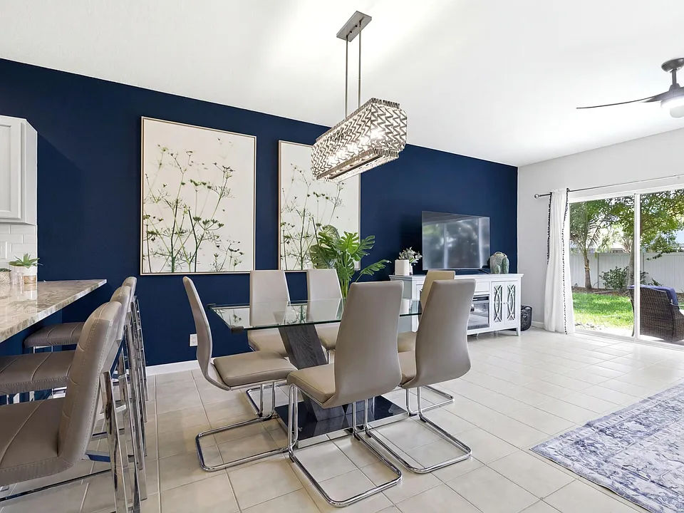 13354 Georgian Ct