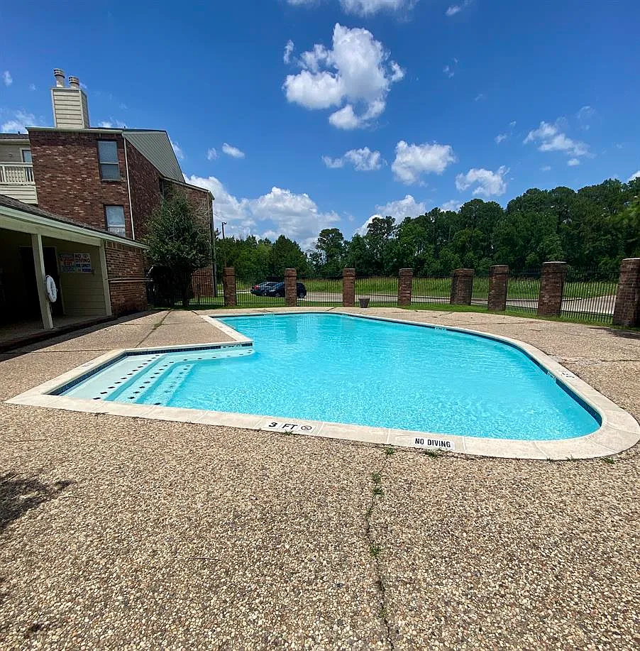 2501Gulfre — Photo 1
