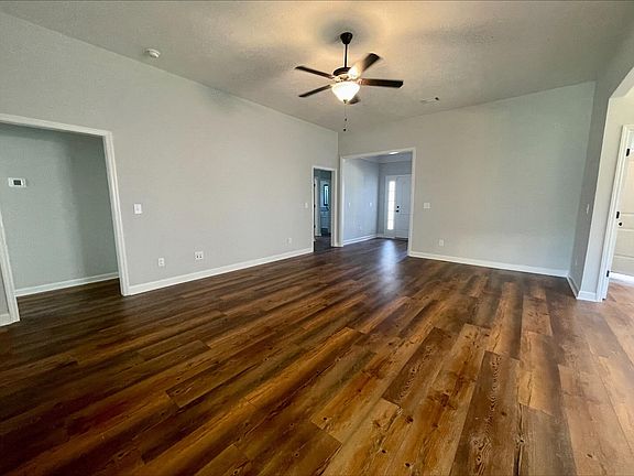5th image of 1123 Thurloe Drive