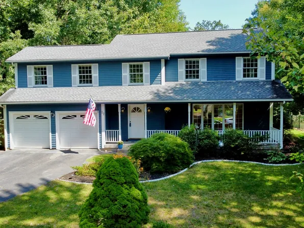 27 Ethan Drive, Windsor, CT 06095