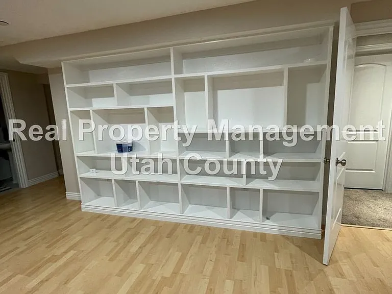 3347 E Kennekuk Ln — Photo 13