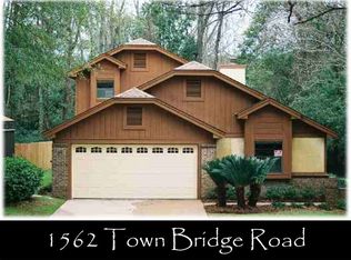 1562 Town Bridge Rd, Tallahassee, FL 32308