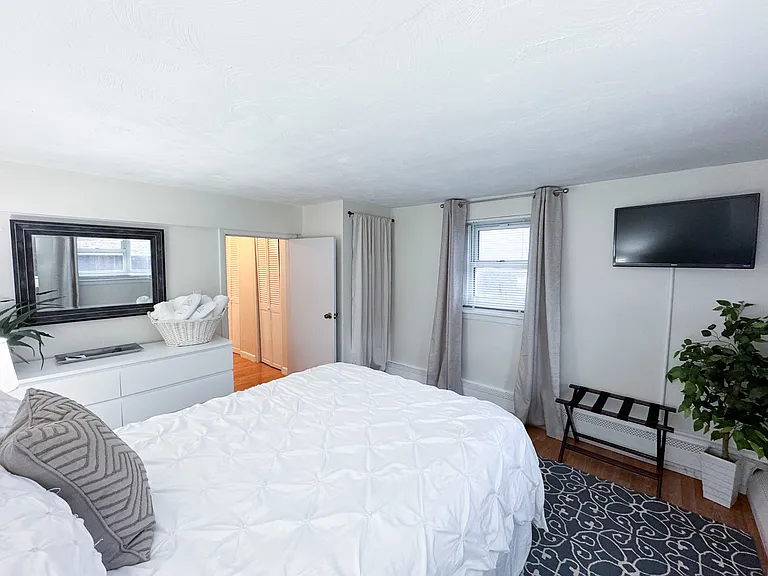 79 Chestnut St #2B — Photo 8