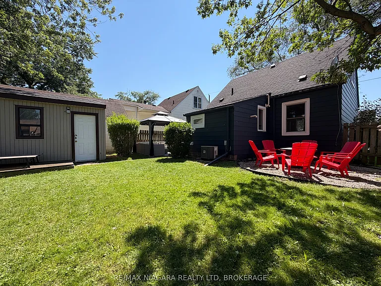 4354 5th Ave — Photo 23