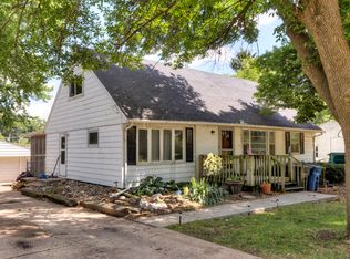 4607 SW 6th St, Des Moines, IA 50315