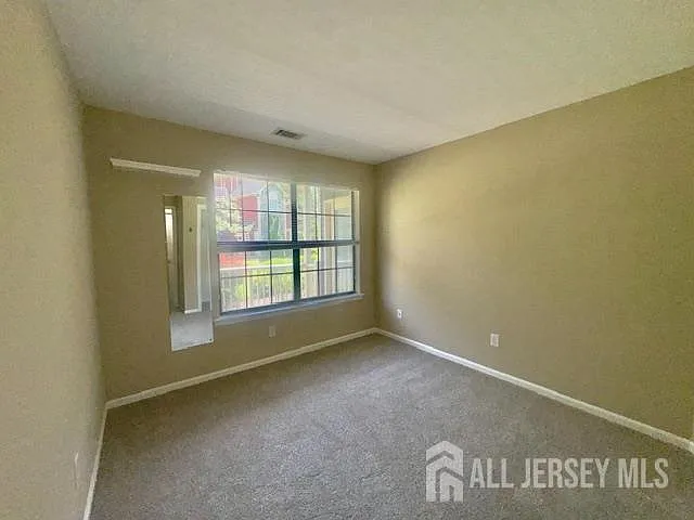 93 Longfield Ct — Photo 8