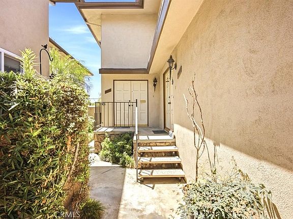 5th image of 10365 Downey Ave
