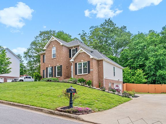 3rd image of 3443 Hickory Glen Dr