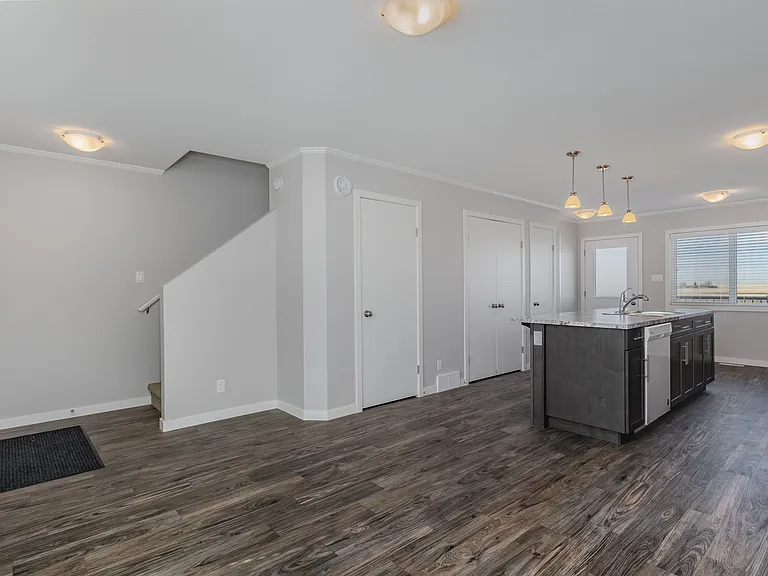 1420 N Silverleaf Blvd — Photo 24