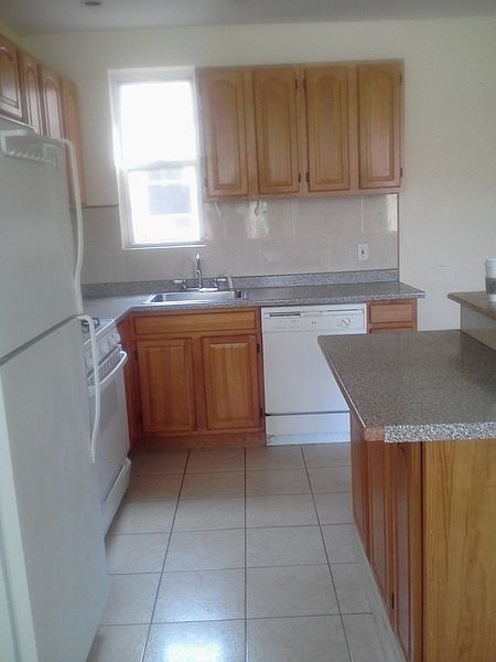 2nd image of 69 Gelston Ave