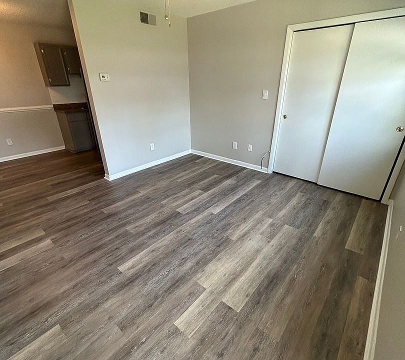 1st image of 412 Oakridge Ave APT 41
