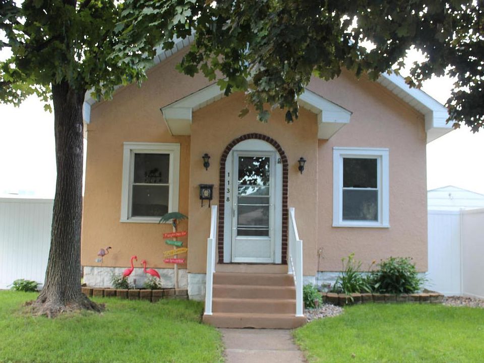 1st image of 1138 Marian St
