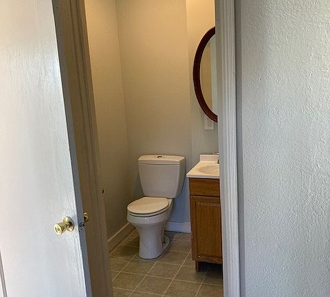 5th image of 653 15th St