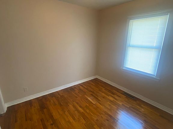 3rd image of 437 S Connecticut Ave