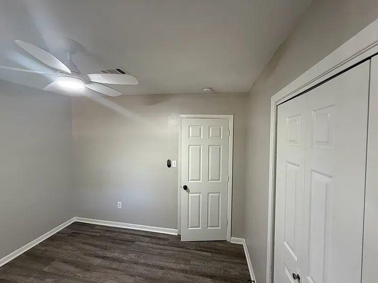 Bedroom 1 - Pic 1
