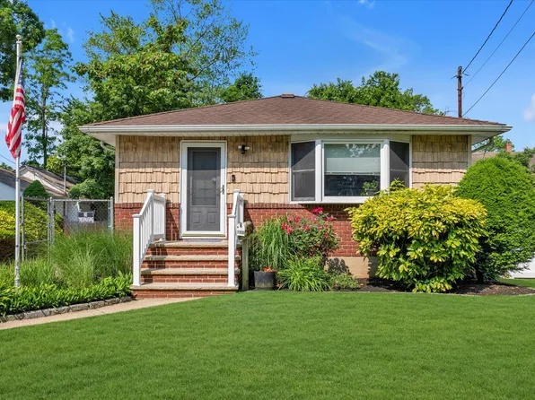 1800 Remson Avenue, North Merrick, NY 11566