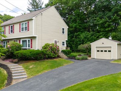 11 Emerson Rd, Nashua, NH, 03062