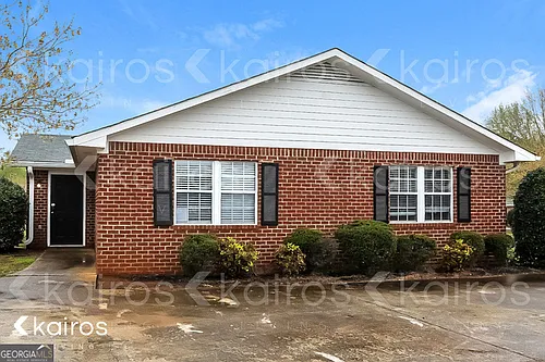 415 Deerpark Dr Photo 1