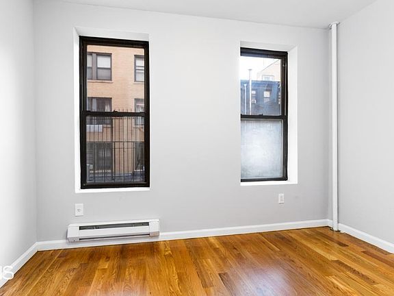 5th image of 320 W 49th St APT 3FW