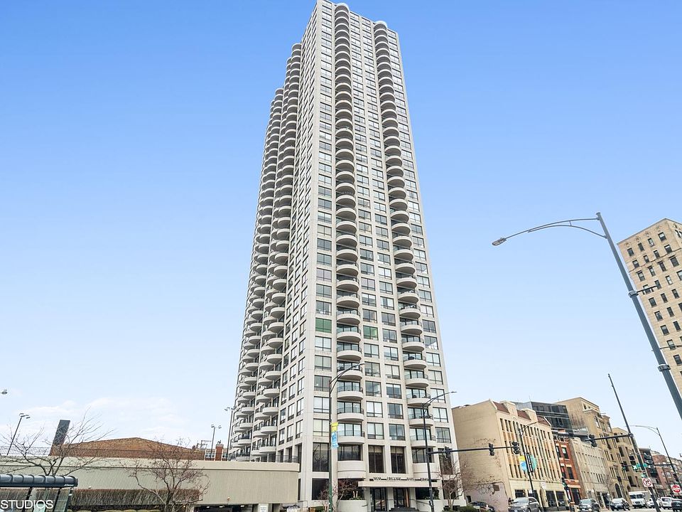 1st image of 2020 N Lincoln Park W APT 21K