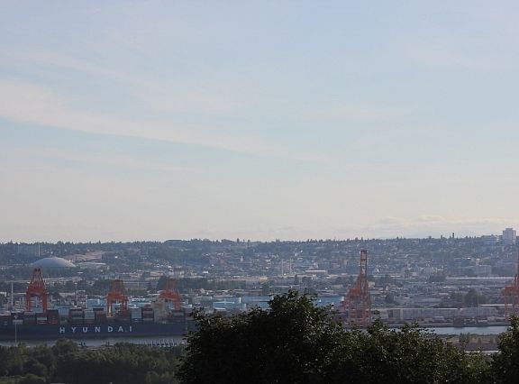 2nd image of 1910 63rd Ave NE