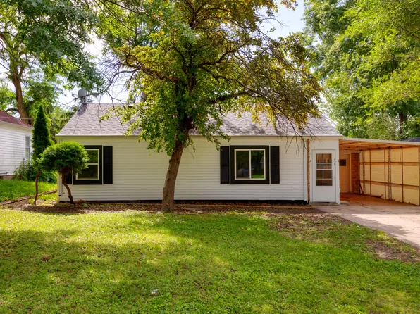 3912 53rd St, Des Moines, IA 50310