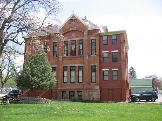 5th image of 546 Atwood St